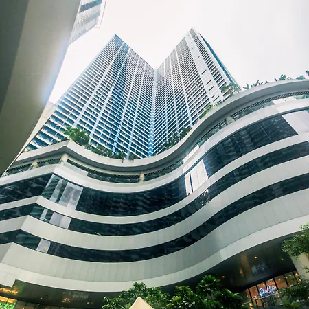 Air Residence Penthouse 59 Suite Gym Swim Park 300 Mbps