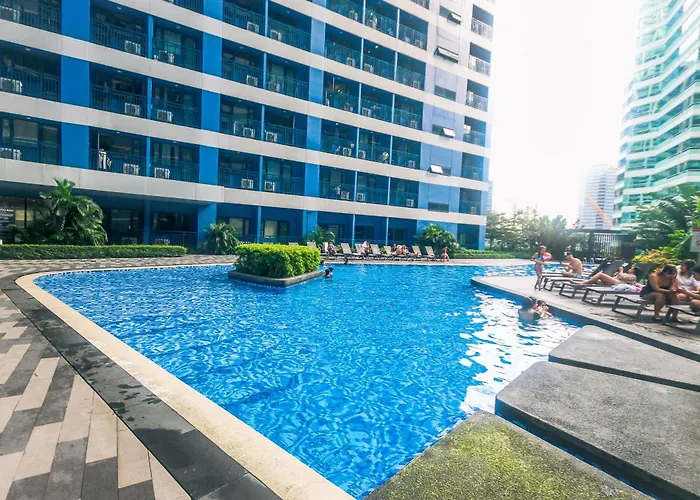 Air Penthouse 59 Gym Swim Park 300 Mbps مانيلا