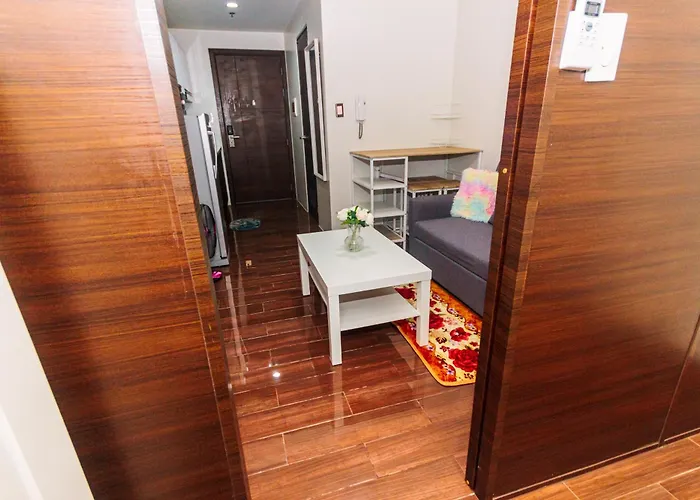 Air Penthouse 59 Gym Swim Park 300 Mbps