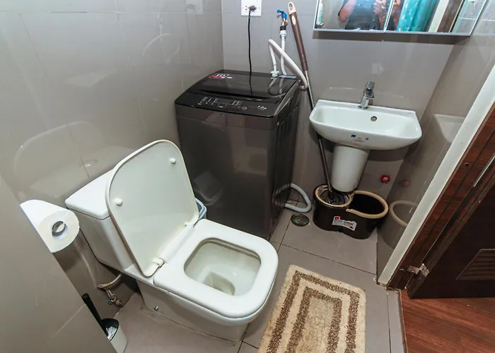 Air Penthouse 59 Gym Swim Park 300 Mbps مانيلا