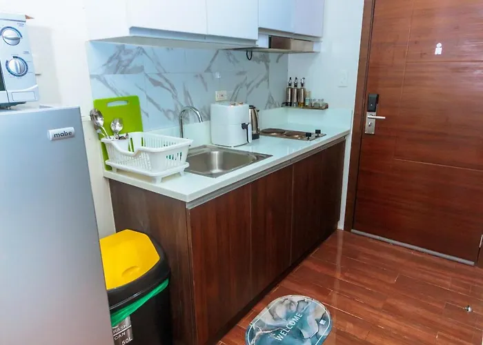 Air Penthouse 59 Gym Swim Park 300 Mbps *